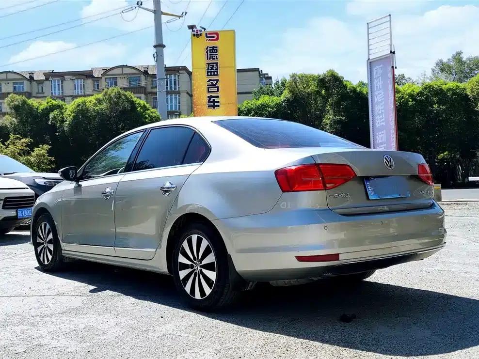2017 Volkswagen Sagitar 1.6L Automatic Comfort Edition — миниатюра 6