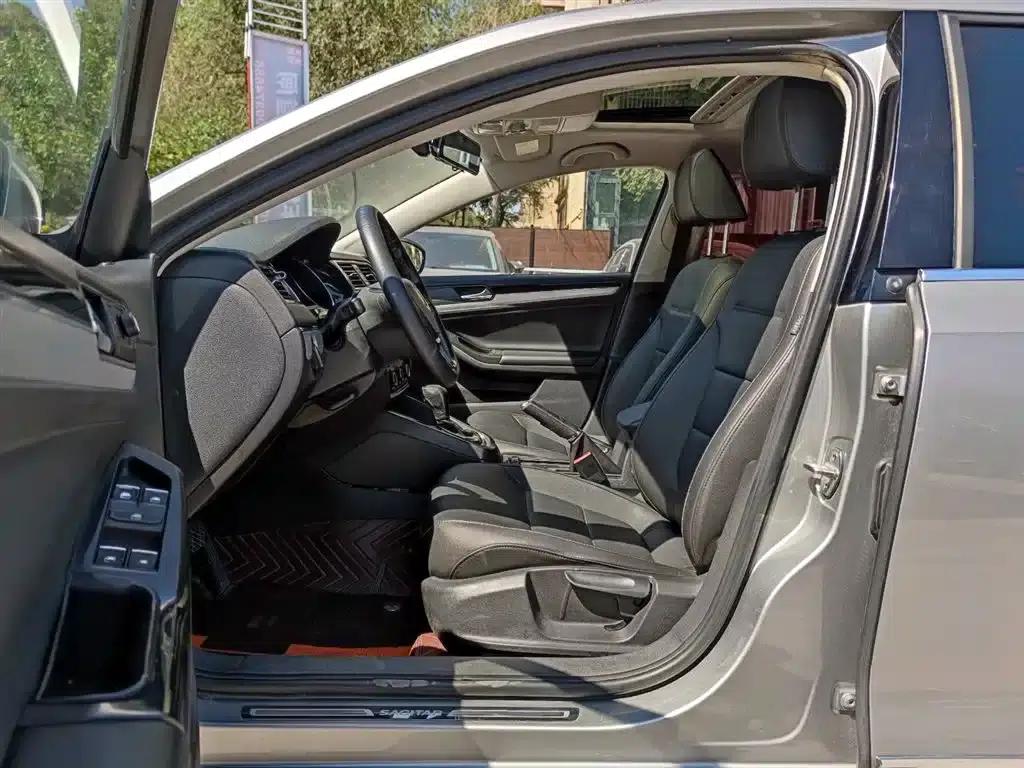 2017 Volkswagen Sagitar 1.6L Automatic Comfort Edition — миниатюра 7