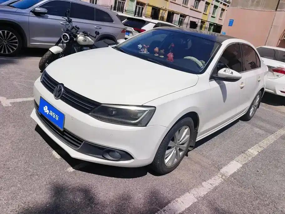 2014 Volkswagen Sagitar Facelift 1.4TSI Automatic Luxury — миниатюра 1