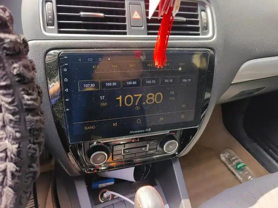 2014 Volkswagen Sagitar Facelift 1.4TSI Automatic Luxury — миниатюра 13