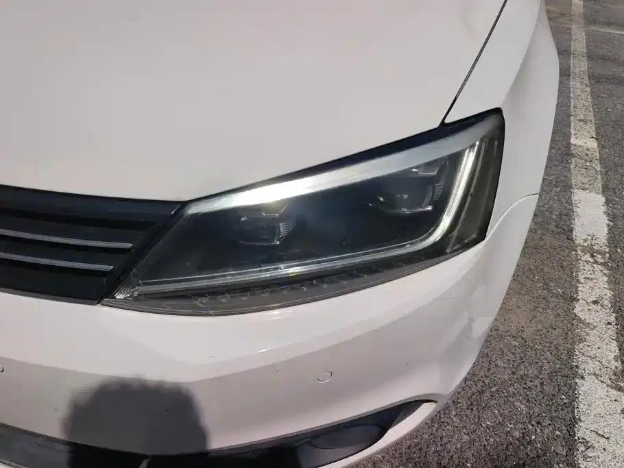 2014 Volkswagen Sagitar Facelift 1.4TSI Automatic Luxury — миниатюра 5