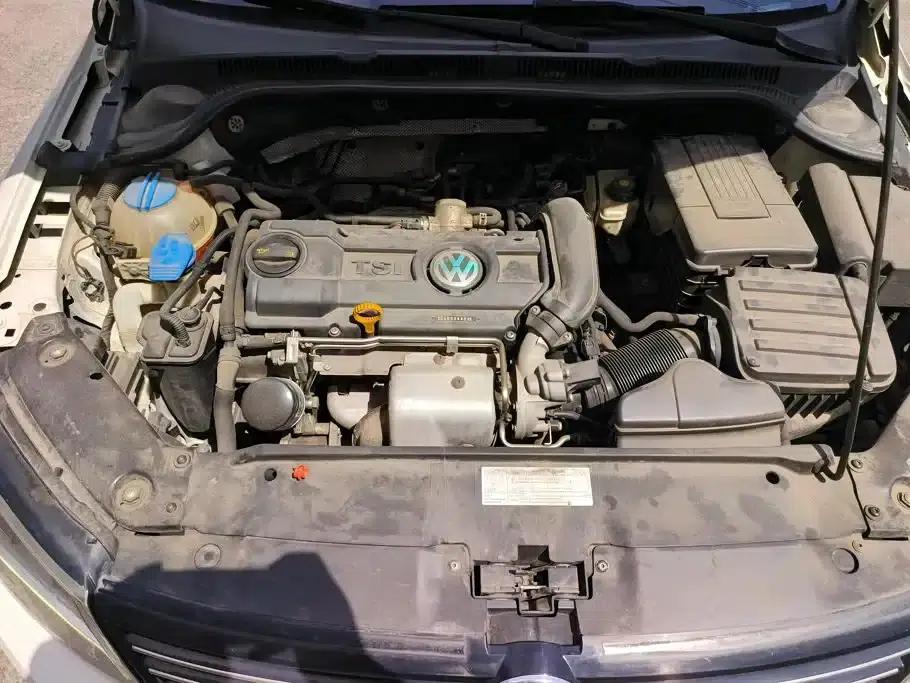 2014 Volkswagen Sagitar Facelift 1.4TSI Automatic Luxury — миниатюра 10