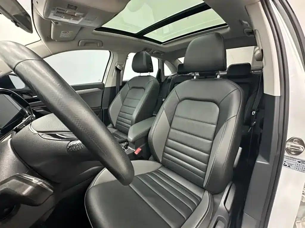 2022 Volkswagen Sagitar 280TSI DSG Flying Edition — миниатюра 13