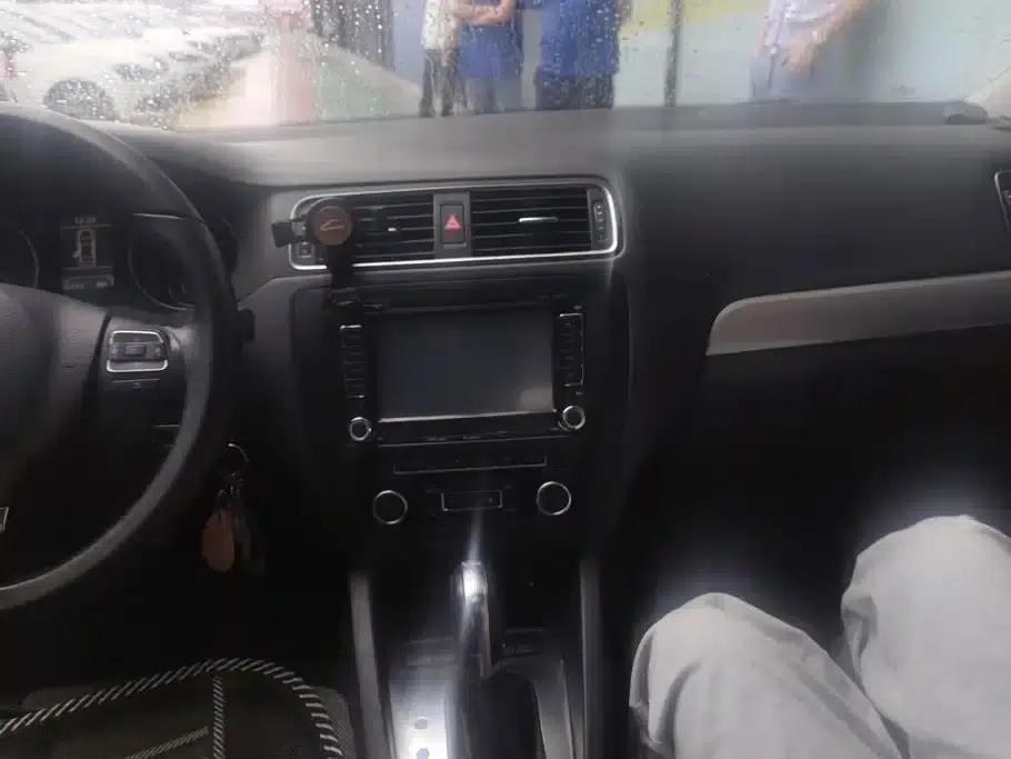 2014 Volkswagen Sagitar 1.4TSI Automatic Luxury — миниатюра 12