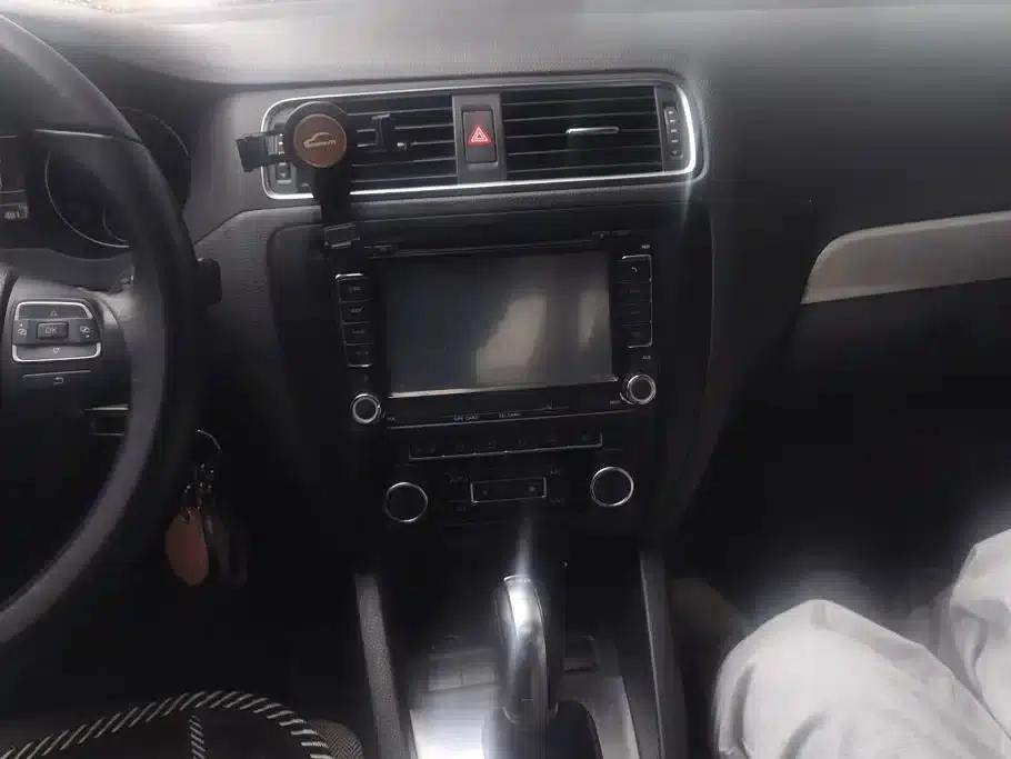 2014 Volkswagen Sagitar 1.4TSI Automatic Luxury — миниатюра 13