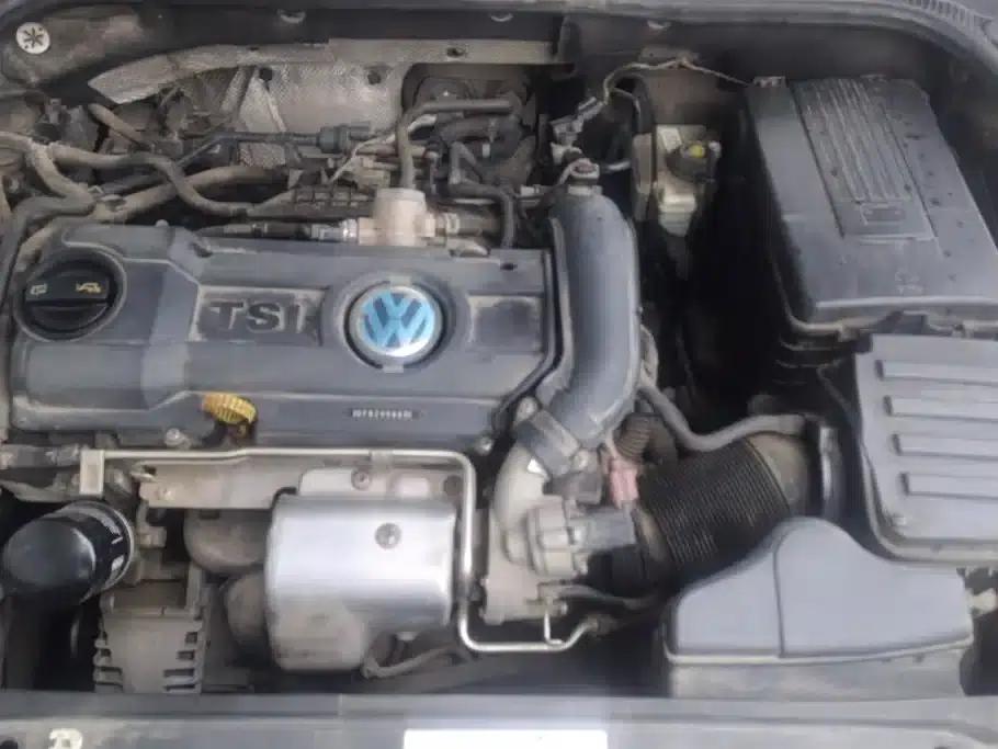 2014 Volkswagen Sagitar 1.4TSI Automatic Luxury — миниатюра 10
