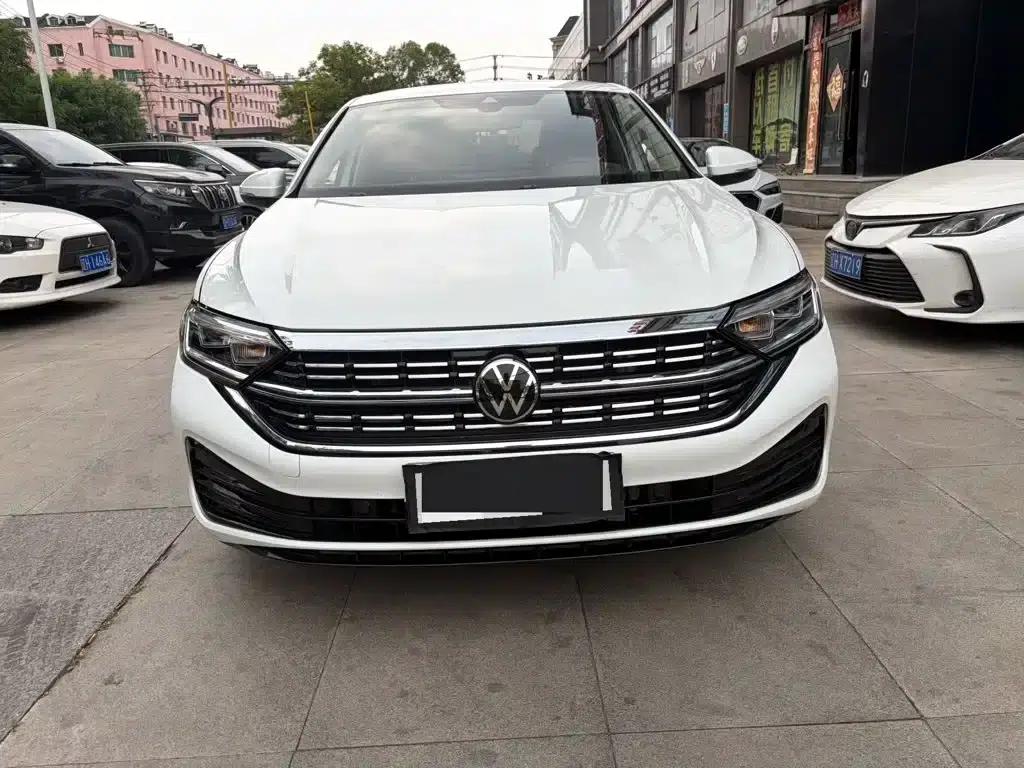 2023 Volkswagen Sagitar 300TSI DSG Super Edition — миниатюра 2