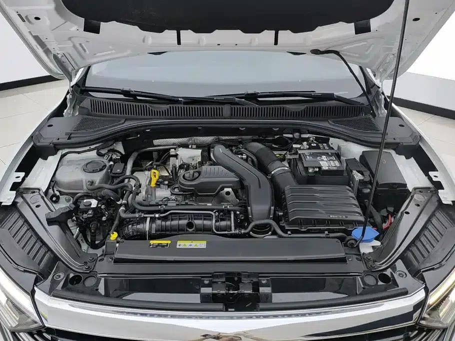 2024 Volkswagen Sagitar 300TSI DSG Flying Edition — миниатюра 10