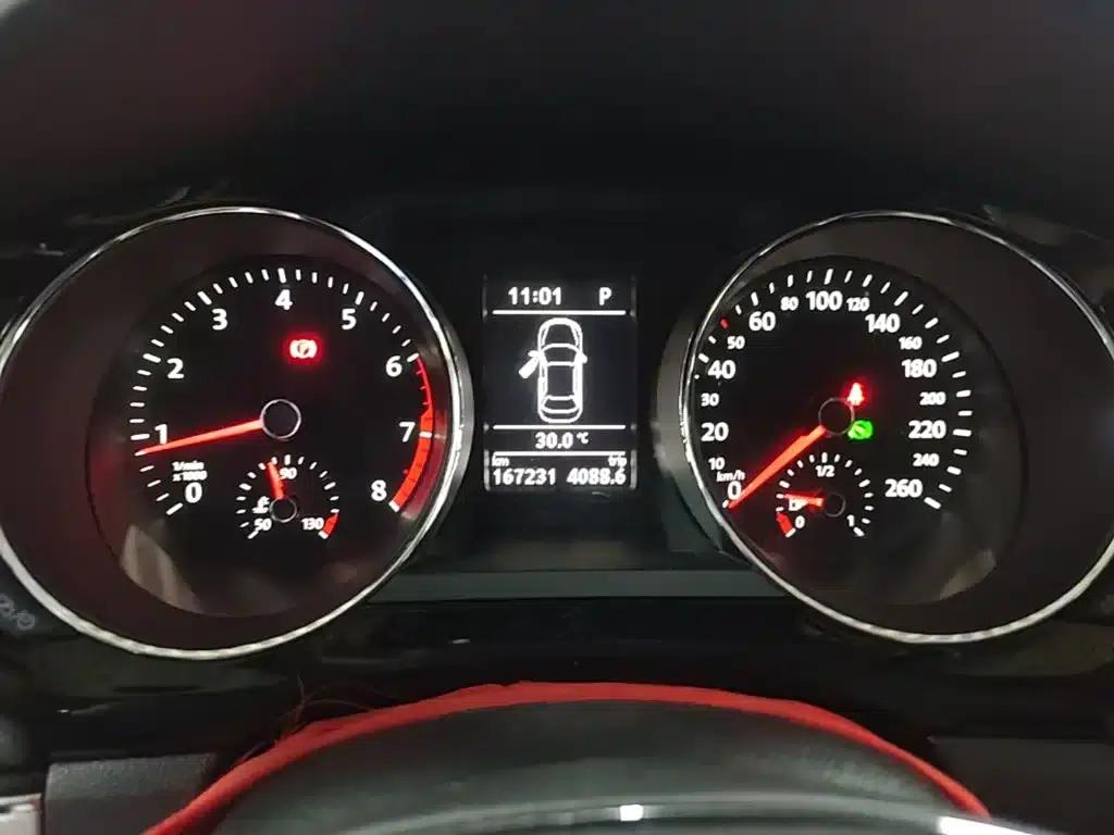 2018 Volkswagen Sagitar 280TSI DSG Dynamic Edition — миниатюра 12