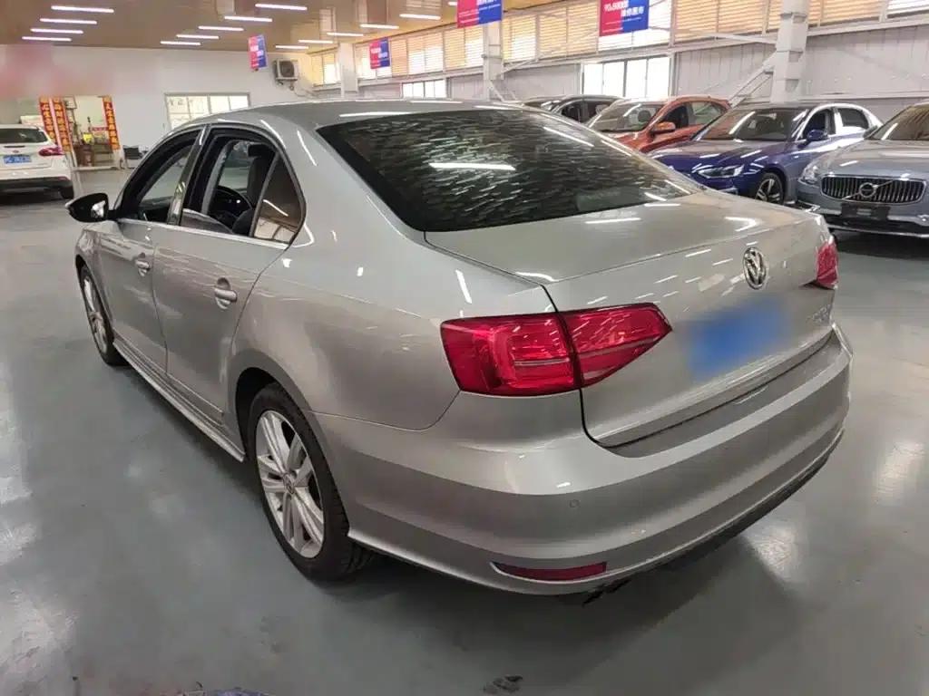 2018 Volkswagen Sagitar 280TSI DSG Dynamic Edition — миниатюра 5