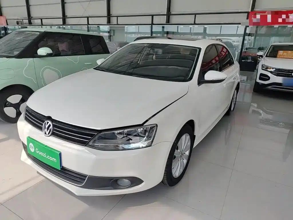 2014 Volkswagen Sagitar Facelift 1.6L Automatic Comfort Model — миниатюра 2