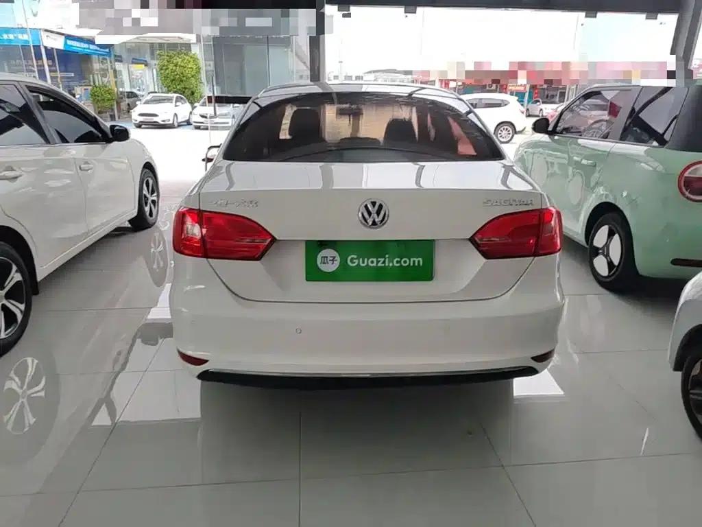 2014 Volkswagen Sagitar Facelift 1.6L Automatic Comfort Model — миниатюра 6
