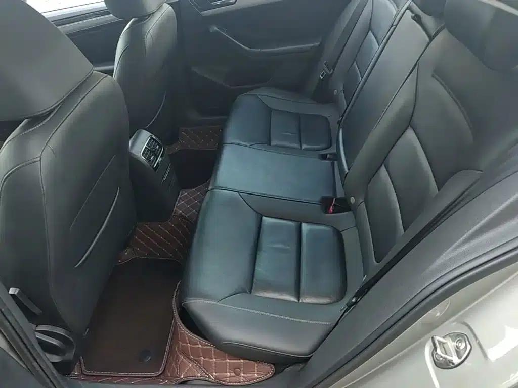 2015 Volkswagen Sagitar 1.6L Automatic Comfort Model — миниатюра 17