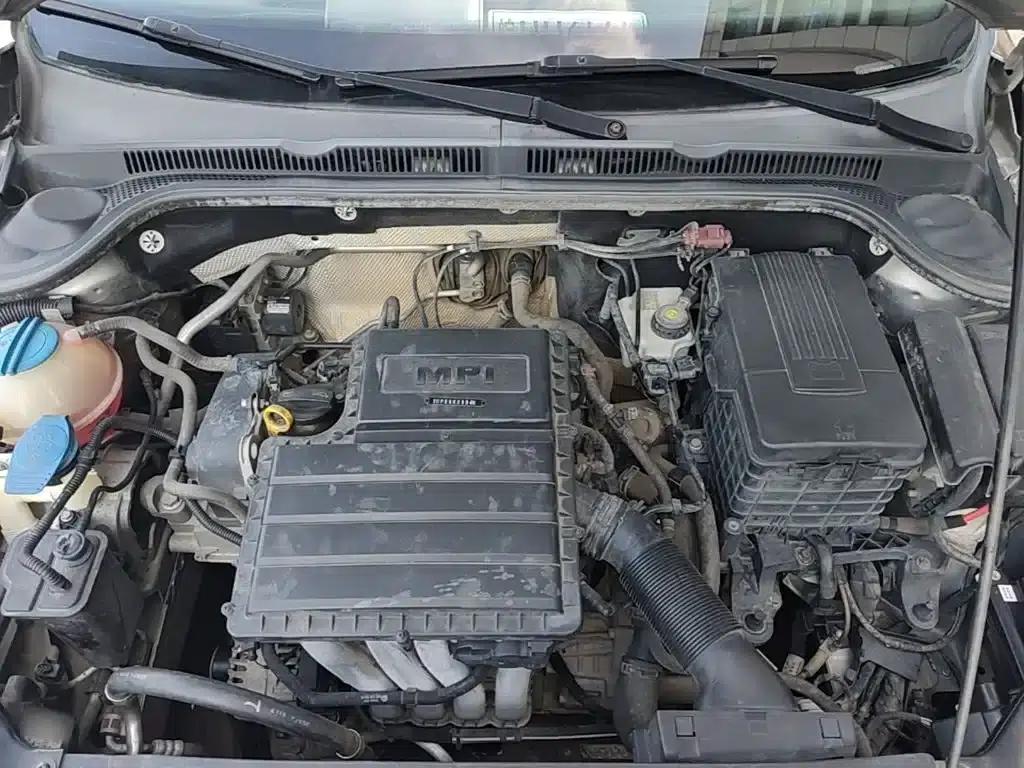 2015 Volkswagen Sagitar 1.6L Automatic Comfort Model — миниатюра 20