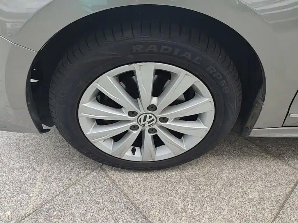 2015 Volkswagen Sagitar 1.6L Automatic Comfort Model — миниатюра 23