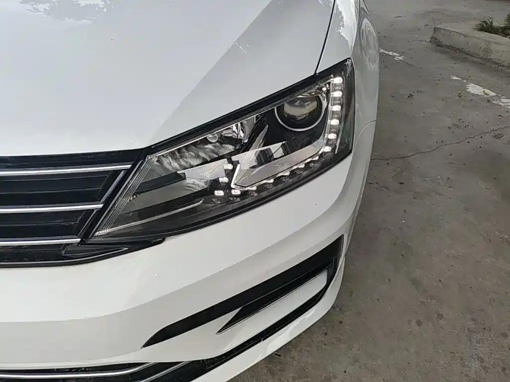 2018 Volkswagen Sagitar 280TSI DSG Dynamic Edition — миниатюра 24