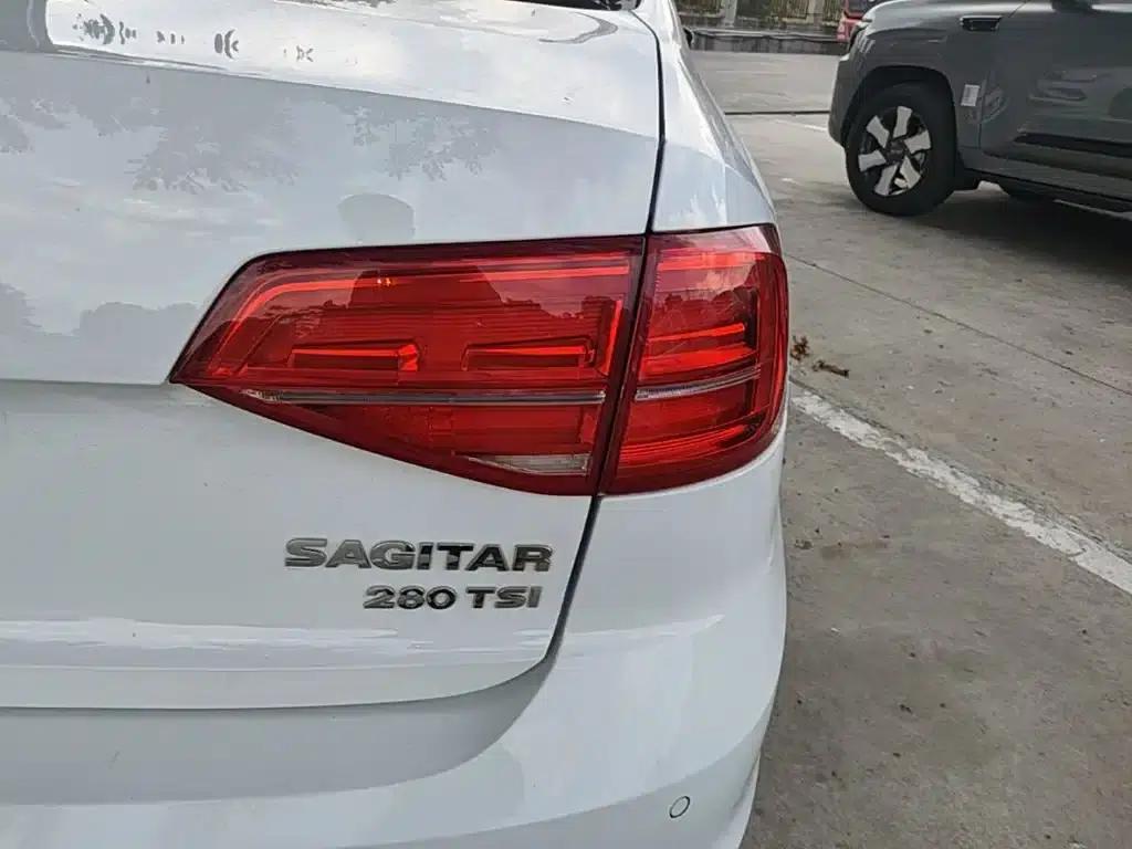 2018 Volkswagen Sagitar 280TSI DSG Dynamic Edition — миниатюра 8