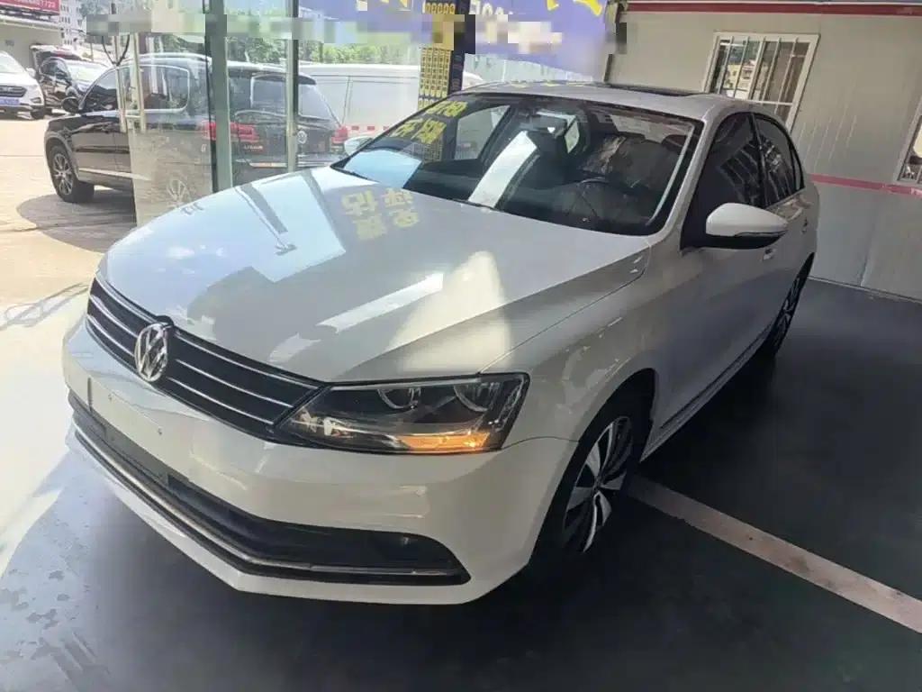 2017 Volkswagen Sagitar 1.6L Automatic Comfort Edition — миниатюра 1