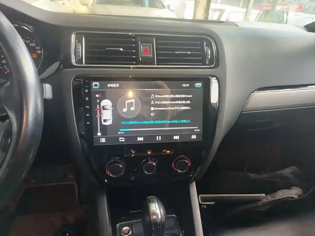2017 Volkswagen Sagitar 1.6L Automatic Comfort Edition — миниатюра 13