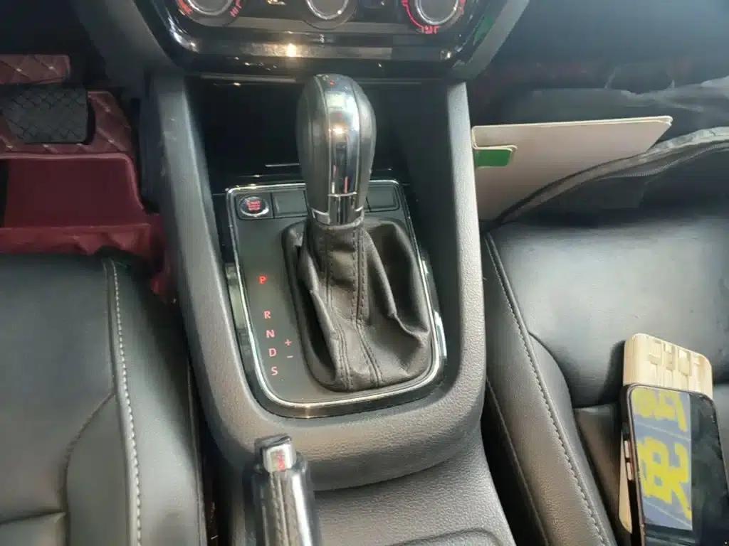 2017 Volkswagen Sagitar 1.6L Automatic Comfort Edition — миниатюра 14