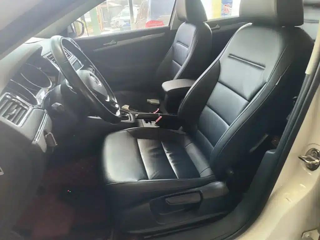 2017 Volkswagen Sagitar 1.6L Automatic Comfort Edition — миниатюра 15