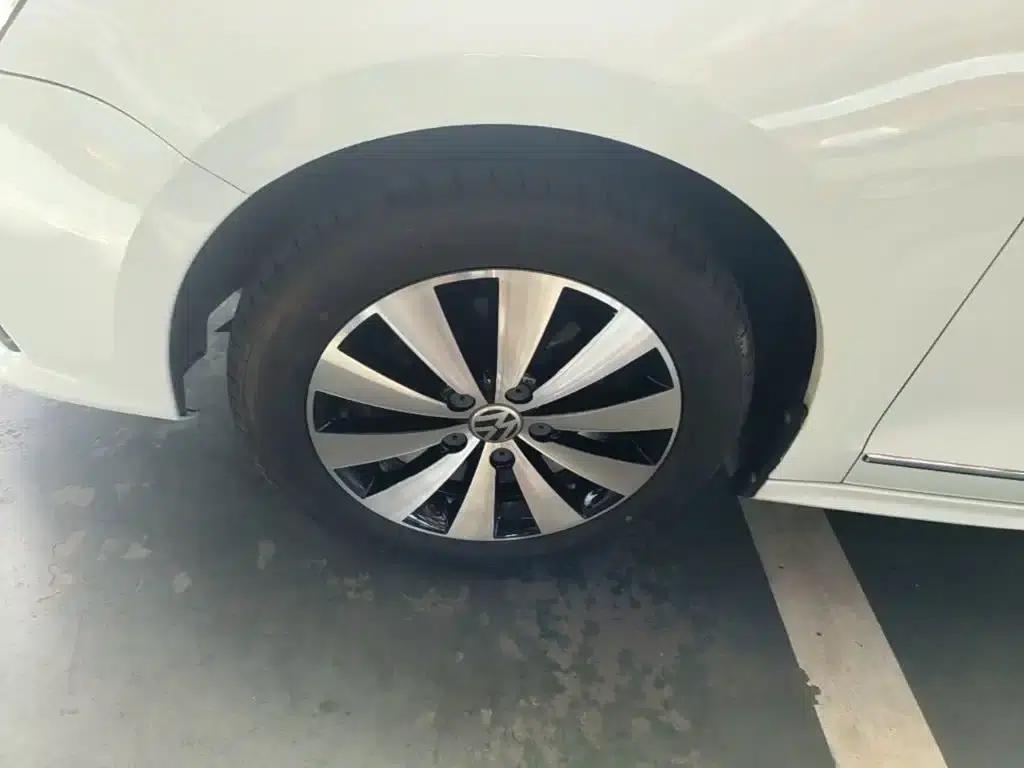 2017 Volkswagen Sagitar 1.6L Automatic Comfort Edition — миниатюра 23
