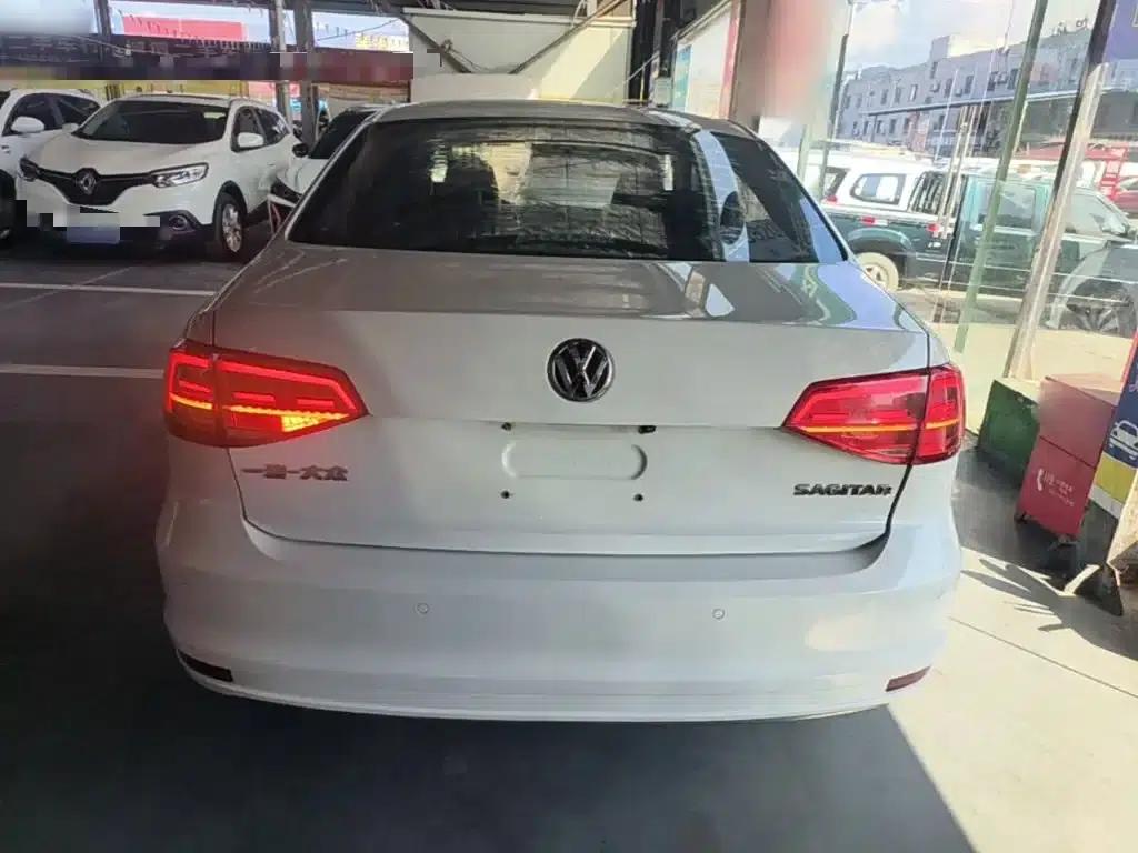 2017 Volkswagen Sagitar 1.6L Automatic Comfort Edition — миниатюра 6