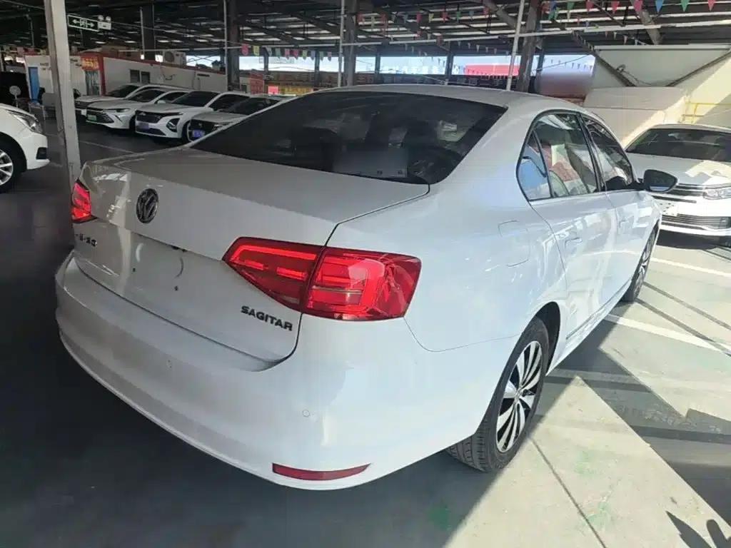 2017 Volkswagen Sagitar 1.6L Automatic Comfort Edition — миниатюра 7