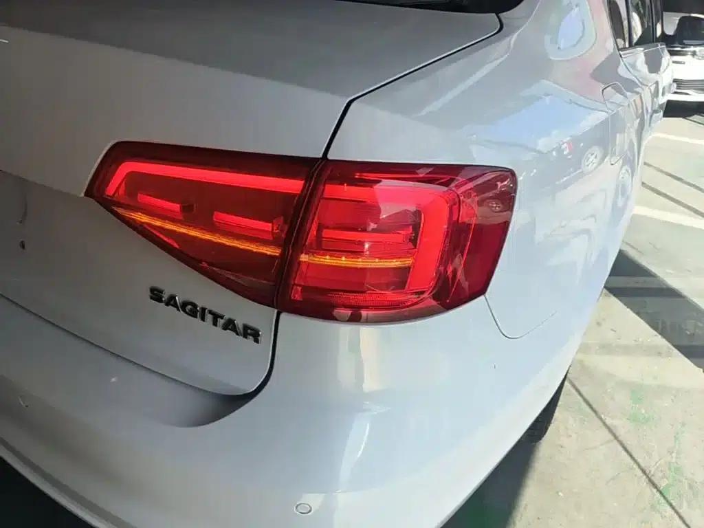 2017 Volkswagen Sagitar 1.6L Automatic Comfort Edition — миниатюра 8