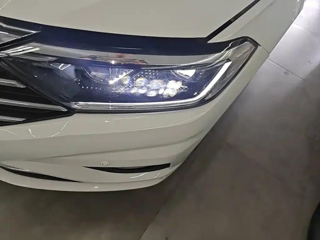 2021 Volkswagen Sagitar 200TSI DSG Comfort Smart Edition — миниатюра 24