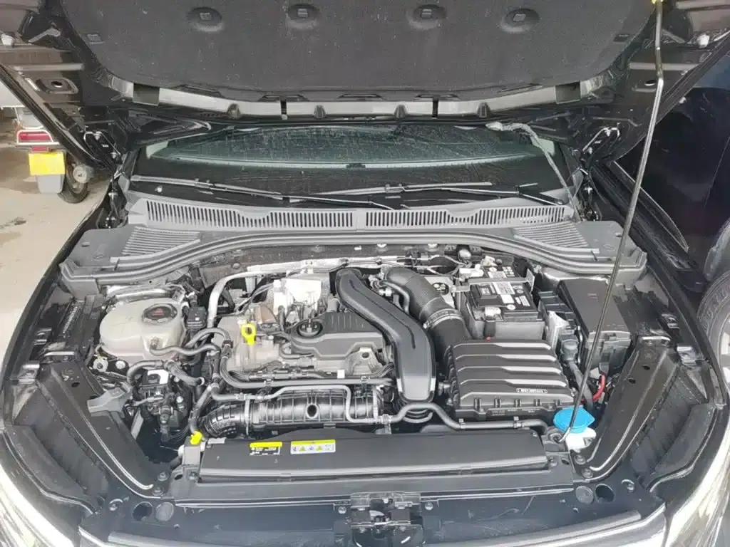 2023 Volkswagen Sagitar 300TSI DSG Super Edition — миниатюра 20