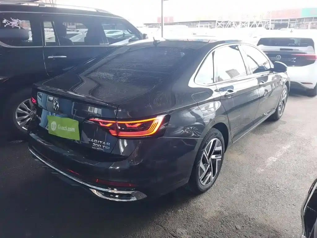 2023 Volkswagen Sagitar 300TSI DSG Super Edition — миниатюра 7