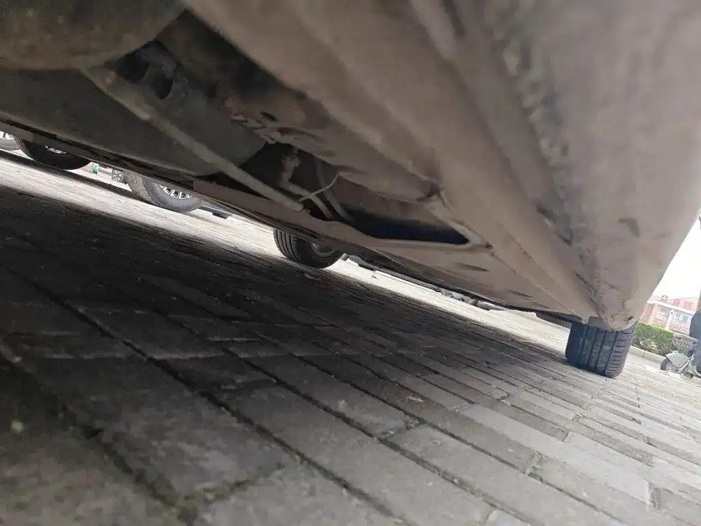 2014 Volkswagen Sagitar Facelift 1.6L Automatic Comfort Model — миниатюра 17