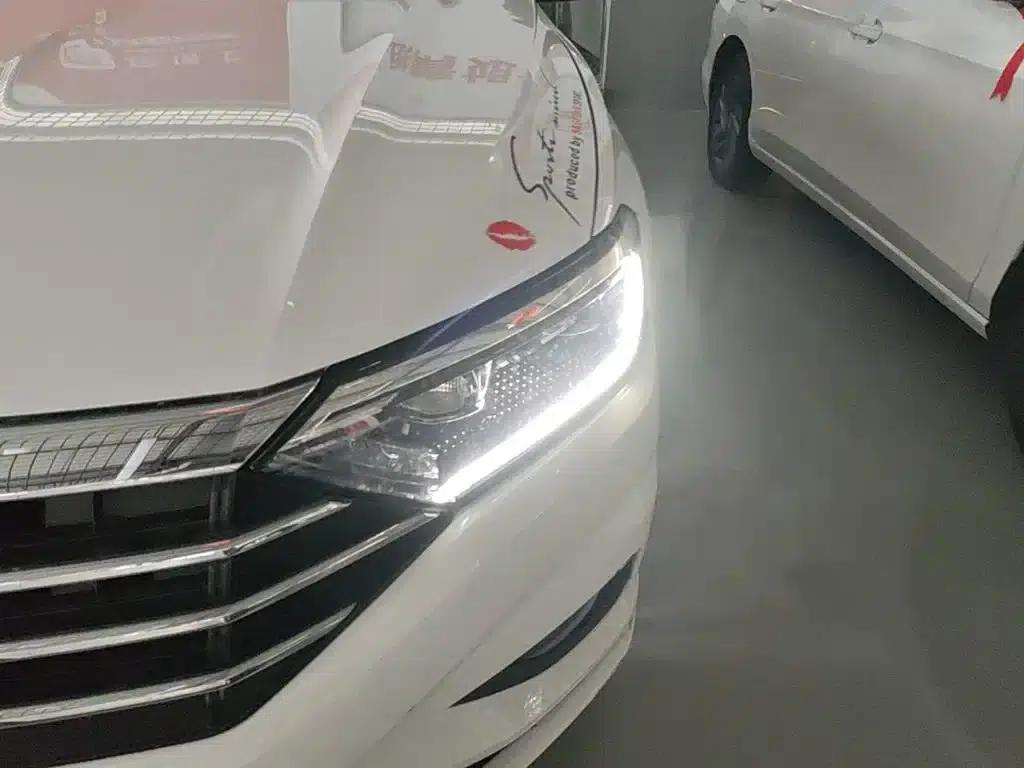 2021 Volkswagen Sagitar 280TSI DSG Comfort Smart Edition — миниатюра 24