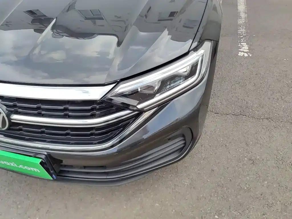Sagitar 2026 30 Million Unit Selection Edition 300TSI DSG Super Edition — миниатюра 24