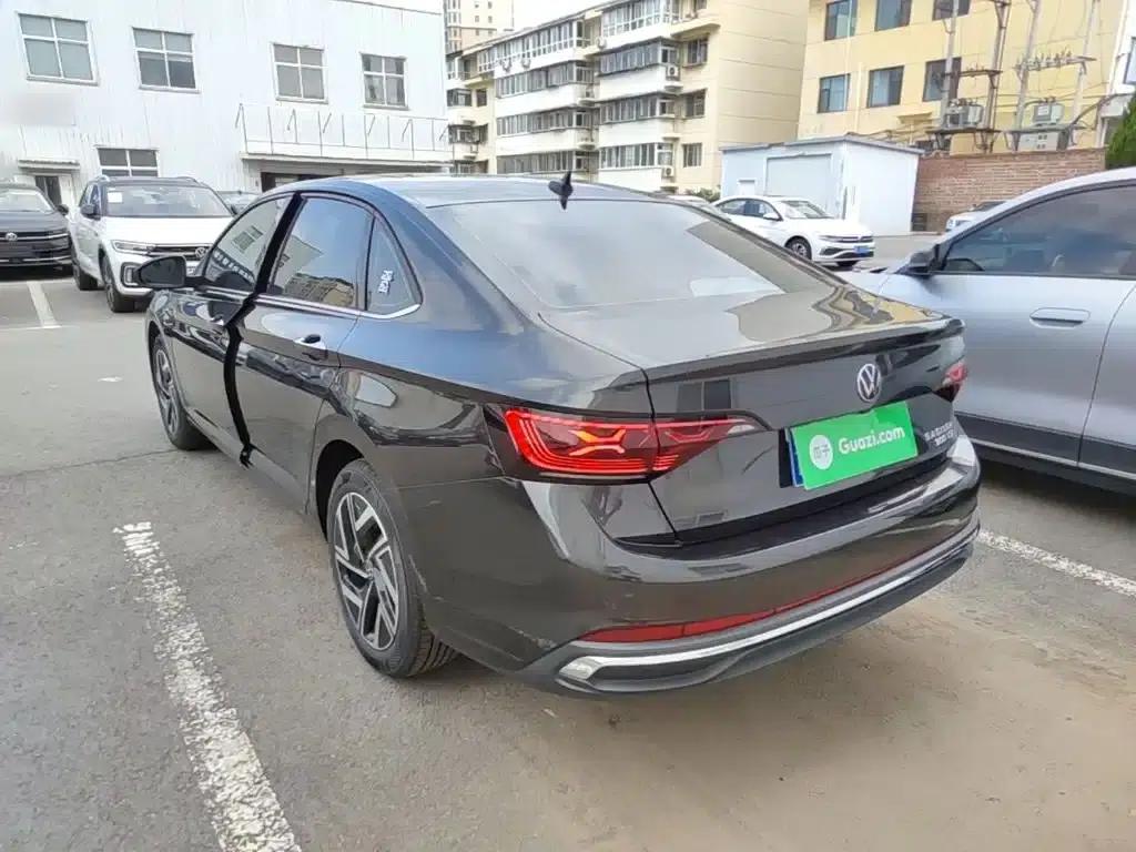 Sagitar 2026 30 Million Unit Selection Edition 300TSI DSG Super Edition — миниатюра 5
