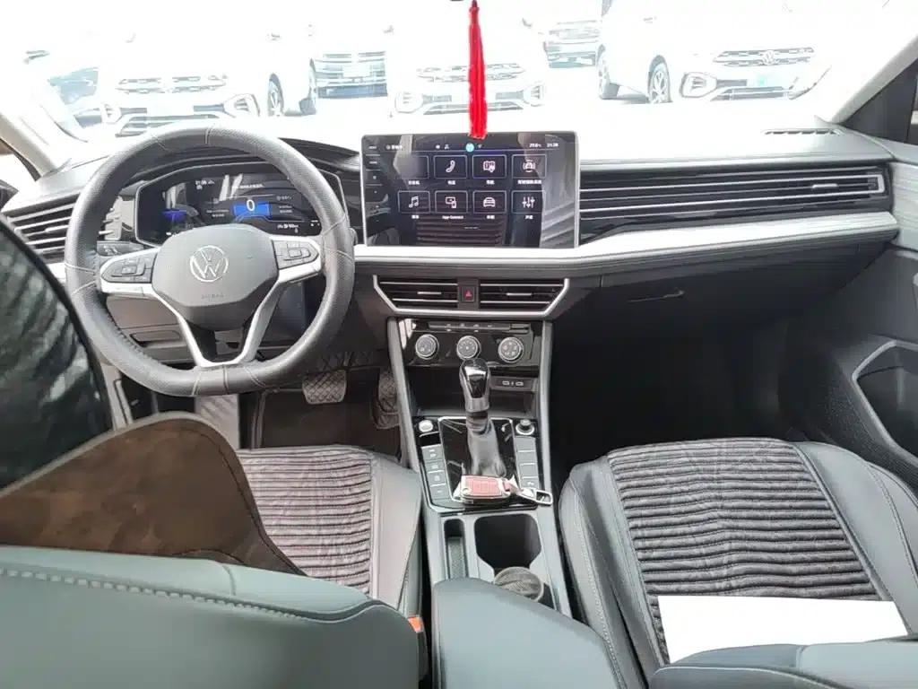 Sagitar 2026 30 Million Unit Selection Edition 300TSI DSG Super Edition — миниатюра 10