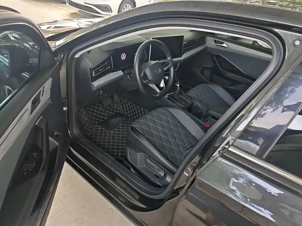 2023 Volkswagen Sagitar 300TSI DSG Super Edition — миниатюра 16