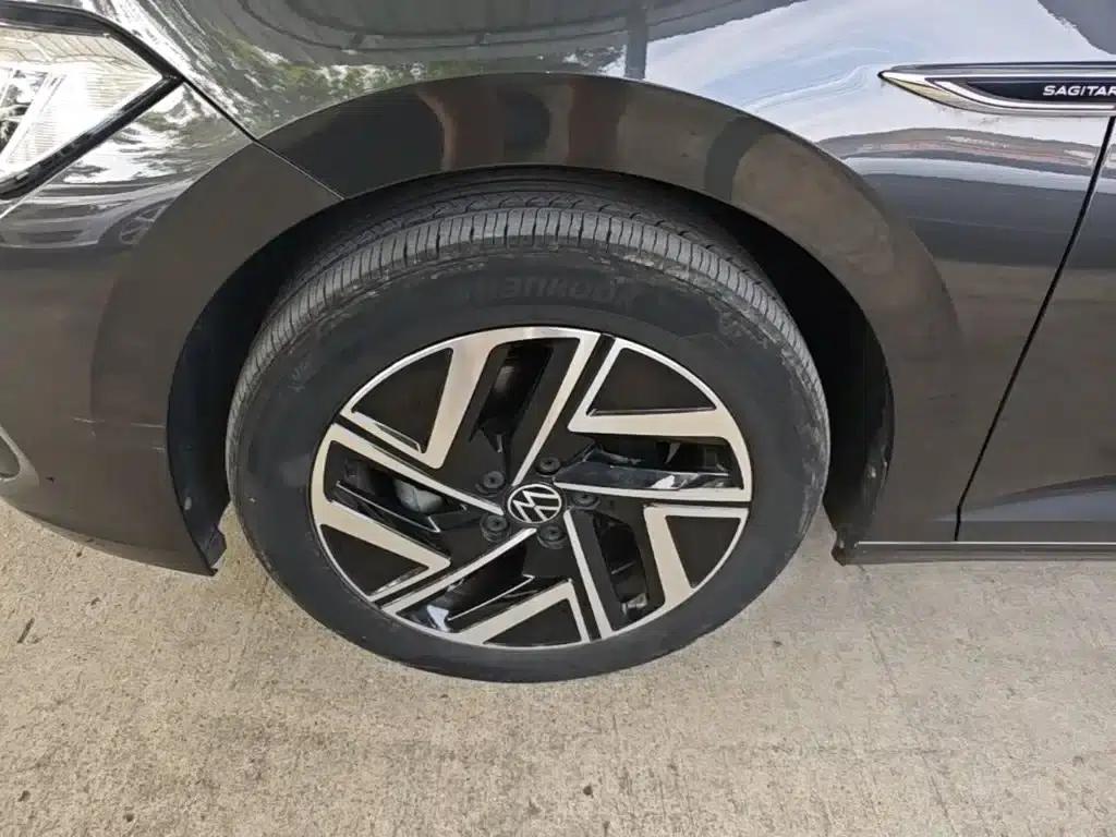 2023 Volkswagen Sagitar 300TSI DSG Super Edition — миниатюра 23