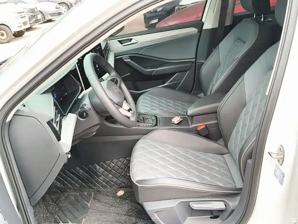 2023 Volkswagen Sagitar 300TSI DSG Super Edition — миниатюра 15