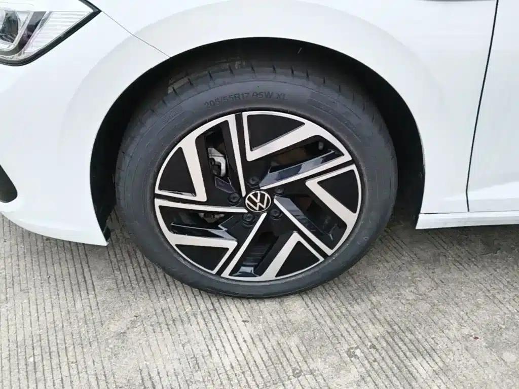 2023 Volkswagen Sagitar 300TSI DSG Super Edition — миниатюра 23