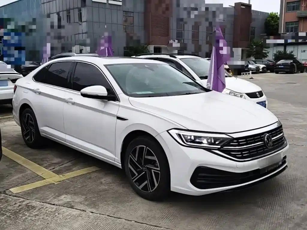 2023 Volkswagen Sagitar 300TSI DSG Super Edition — миниатюра 4
