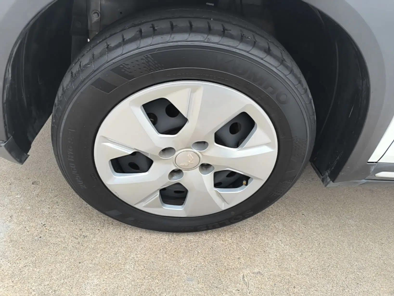 Wuling Alvez 2022 1.5L Manual Free-Style Model — миниатюра 15