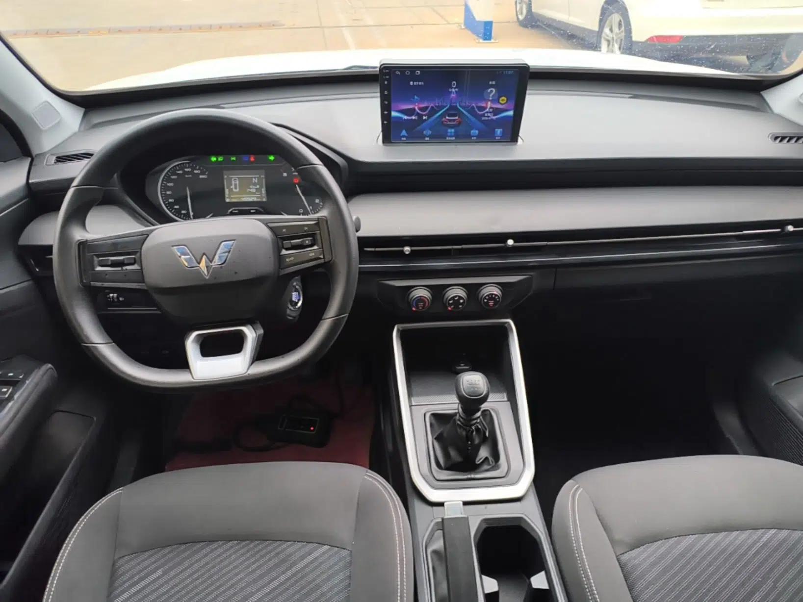 Wuling Alvez 2022 1.5L Manual Free-Style Model — миниатюра 17