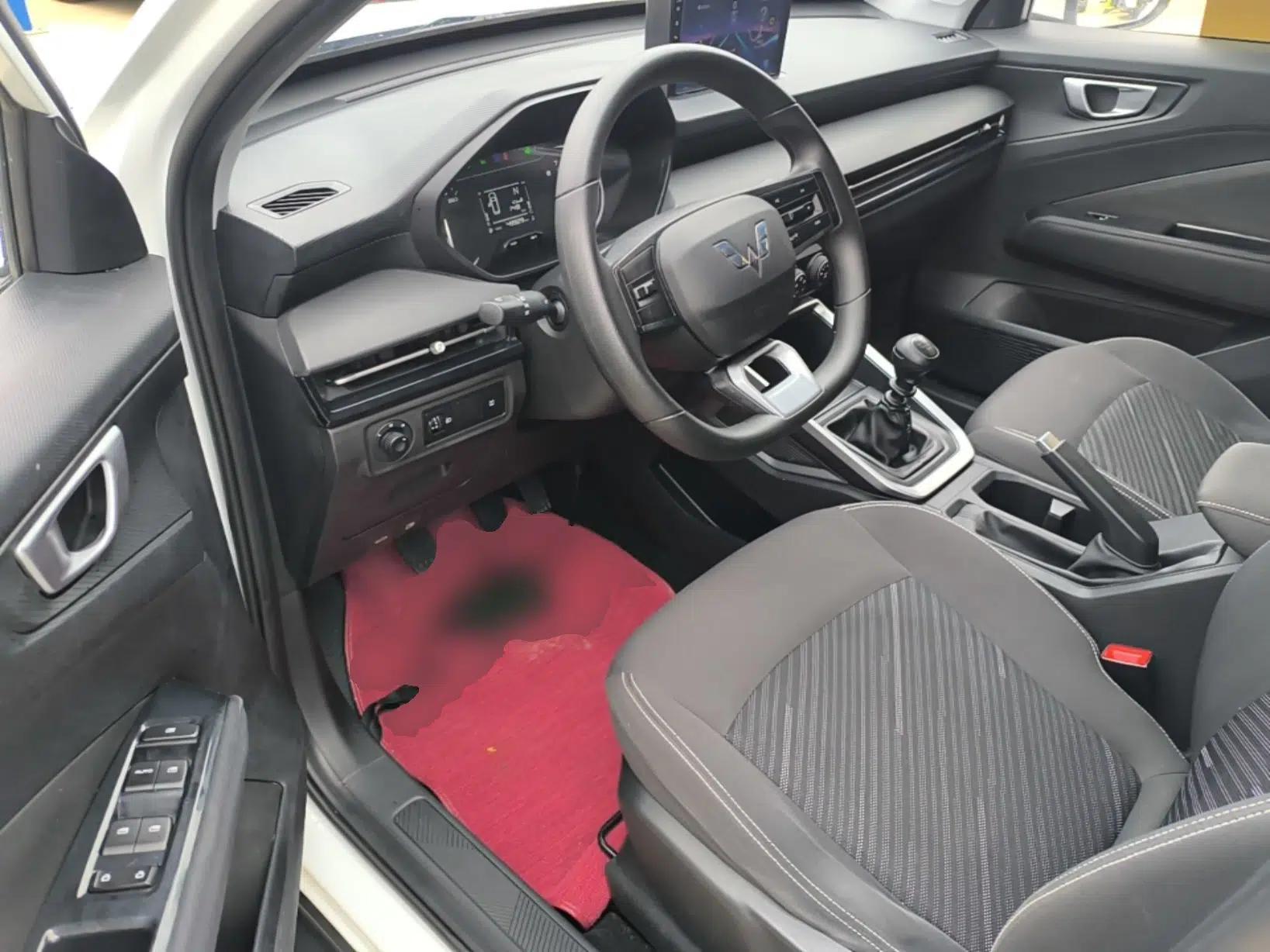 Wuling Alvez 2022 1.5L Manual Free-Style Model — миниатюра 23
