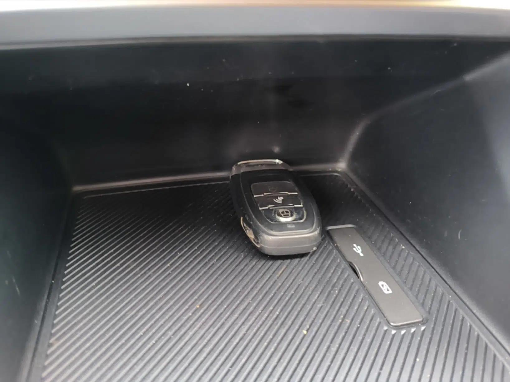 Wuling Alvez 2022 1.5L Manual Free-Style Model — миниатюра 28