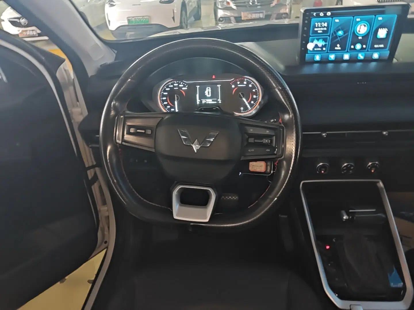 Wuling Alvez 2023 1.5L CVT Comfort Edition — миниатюра 13