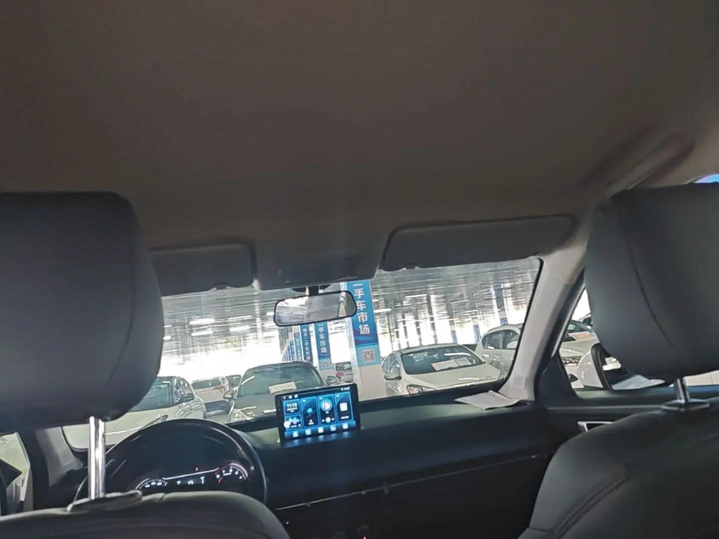Wuling Alvez 2023 1.5L CVT Comfort Edition — миниатюра 21