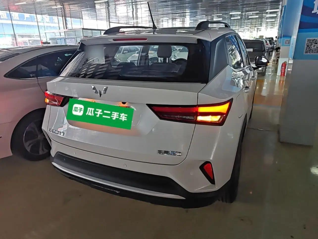 Wuling Alvez 2023 1.5L CVT Comfort Edition — миниатюра 6