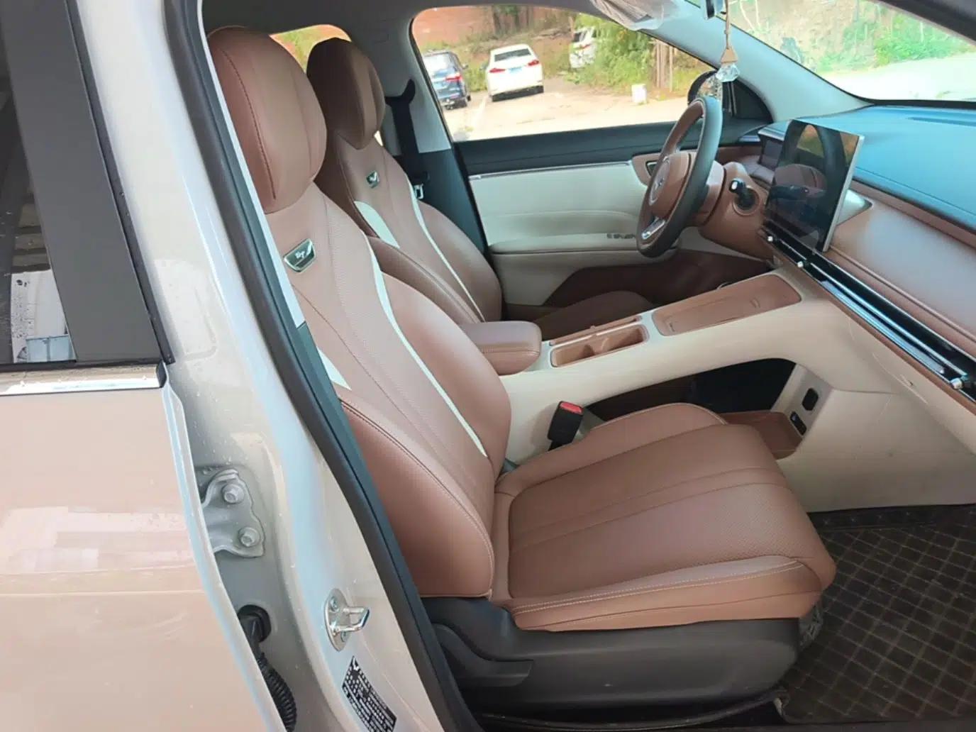 Wuling Bingo S 2025 Model 325km Deluxe Edition — миниатюра 19
